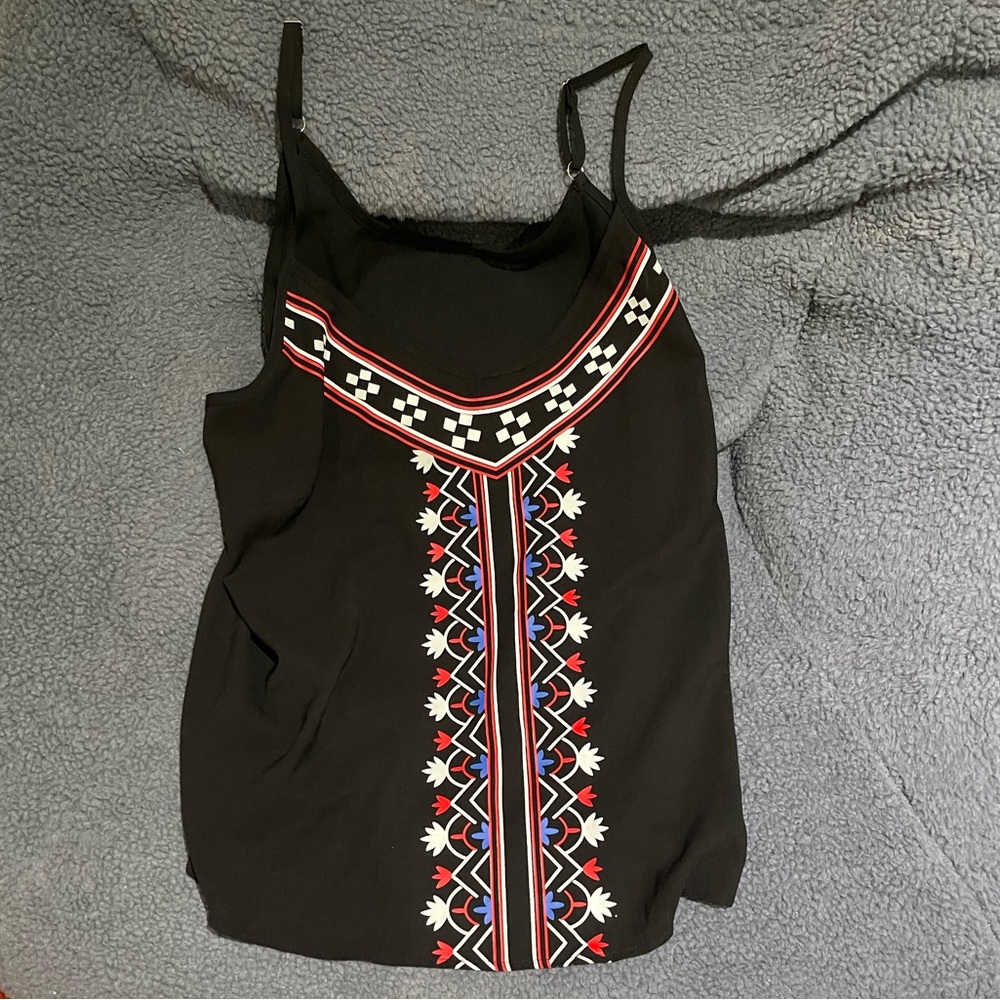 Cute blouse/shirt size XL black with a colored pattern. Very stylish!